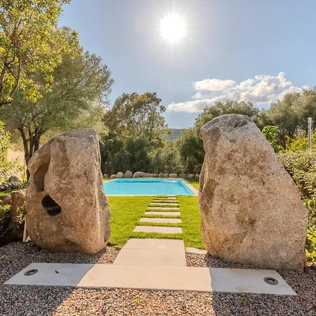 Stazzo L'olivastro Piscina Condivisa