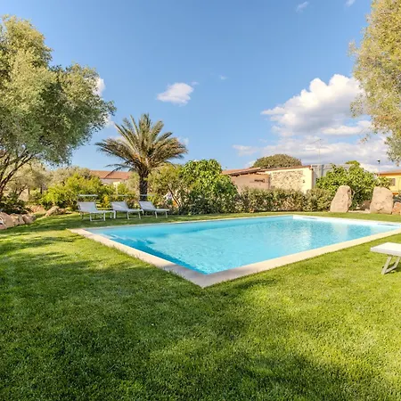 Stazzo L'olivastro Piscina Condivisa Apartment *