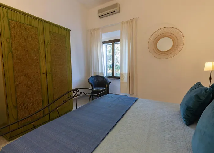 Stazzo L'olivastro Piscina Condivisa Appartement *
